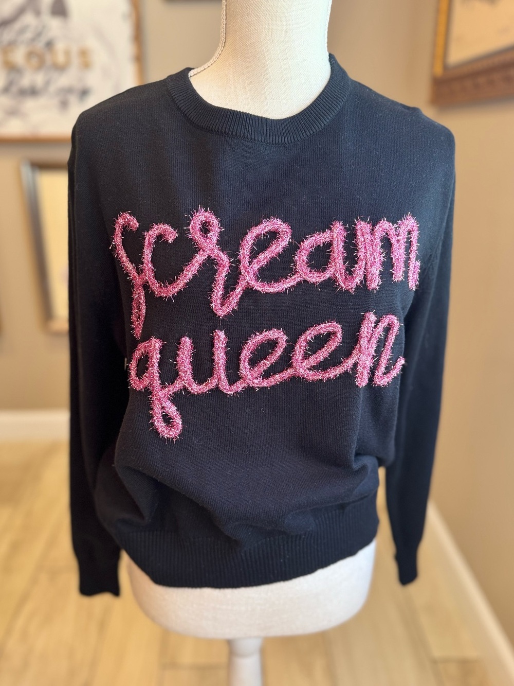 QUEEN OF SPARKLES Black Glitter Scream Queen Crewneck Sweater
